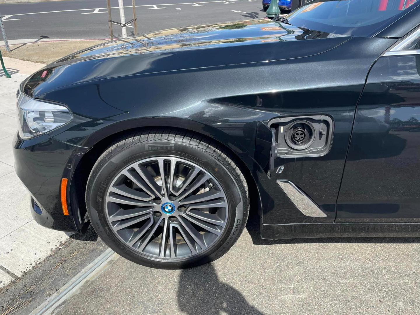 2019 BLACK /BLACK BMW 5-Series 530e iPerformance (WBAJA9C59KB) with an 2.0L L4 DOHC 16V TURBO HYBRID engine, 8A transmission, located at 744 E Miner Ave, Stockton, CA, 95202, (209) 944-5770, 37.956863, -121.282082 - PLUS TAXES AND FEES - Photo#2